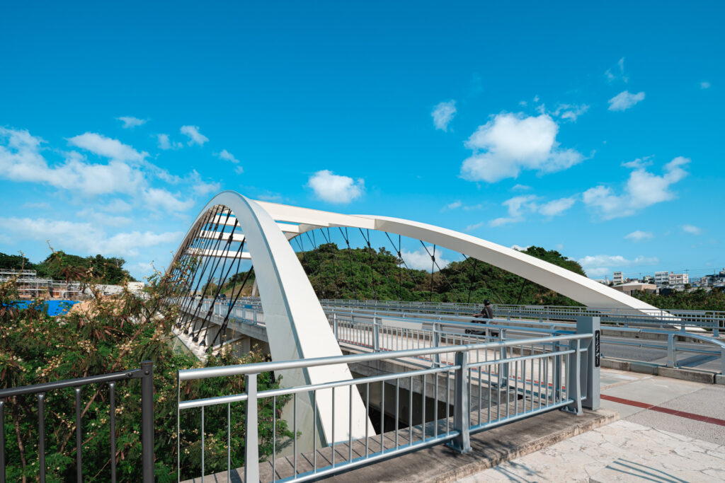 安仁屋（アンナ）橋｜沖縄県宜野湾市｜公共・大規模建築（土木）｜建築写真・竣工写真・インテリア写真｜01