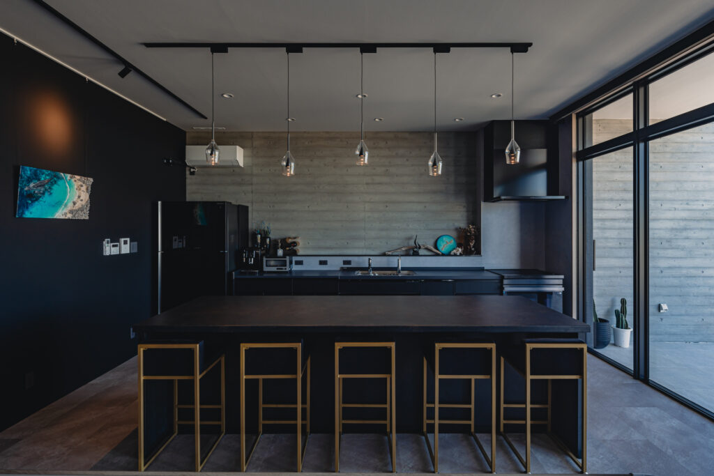 Villa A in Maeda, Onna｜沖縄県恩納村｜宿泊施設（ヴィラ）｜建築写真・竣工写真・インテリア写真｜内観｜06